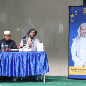Tabligh Akbar Isra Mi’raj di IIB Darmajaya, Syeikh Abdurrahman Jaber Tekankan Pentingnya Shalat