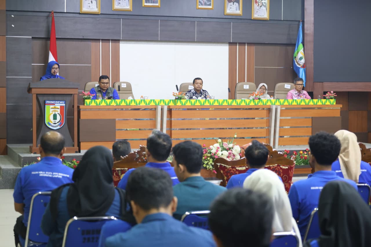 Unila Serahkan 130 Mahasiswa KKN Tematik kepada Pemkab Pringsewu