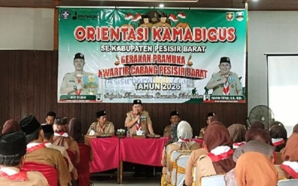 Ketua Kwarcab Pesisir Barat Buka Silaturahmi dan Orientasi Kamabigus Pramuka 2026