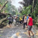 Respon Cepat TNI–Polri Bersama Warga Atasi Dampak Banjir di Kecamatan Banjit