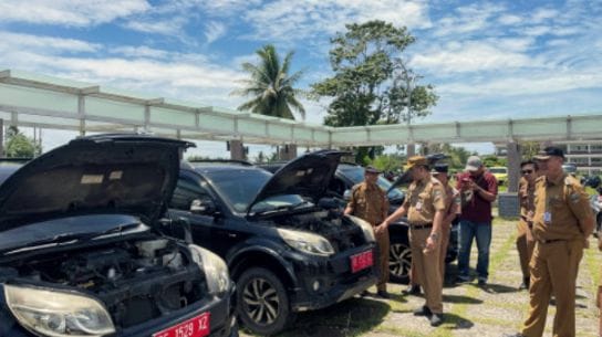 Sekda Pesisir Barat Pimpin Apel Kendaraan Dinas, Fokus Pengawasan Aset Pelayanan Publik