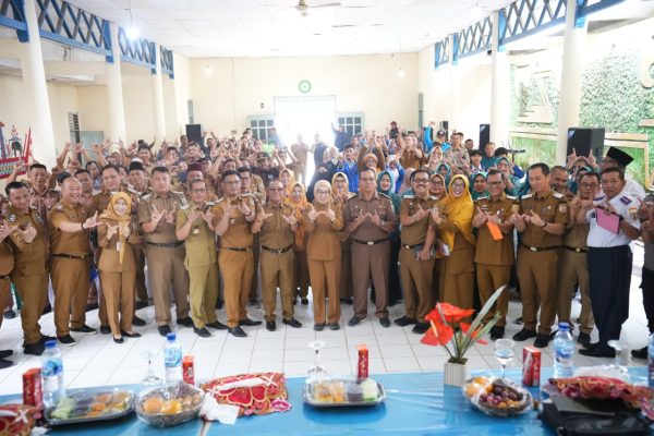 Bupati Ayu Asalasiyah Pastikan Perbaikan Jalan Simpang Neki pada Musrenbang Kecamatan Banjit