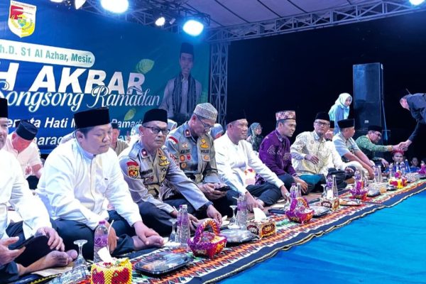 Ribuan Jemaah Padati Tabligh Akbar UAS di Tubaba