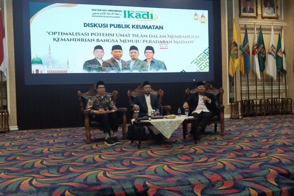 Diskusi Keumatan IKADI Bahas Peran Strategis Umat Islam Bangun Peradaban Madani