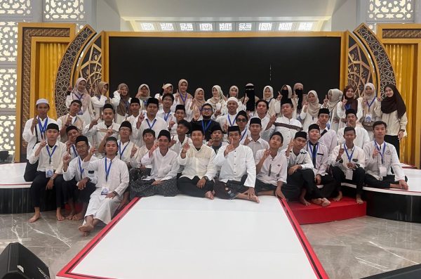Lantunan Shalawat PRISMA Semarakkan Tabligh Akbar Bersama Ustadz Abdul Somad