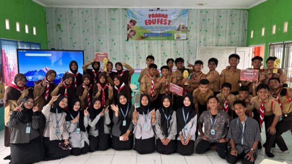 Kolaborasi KKN–PLP FKIP Unila dan SMPIT Auladina Indonesia Hadirkan Edu-Fest dan Taman Literasi