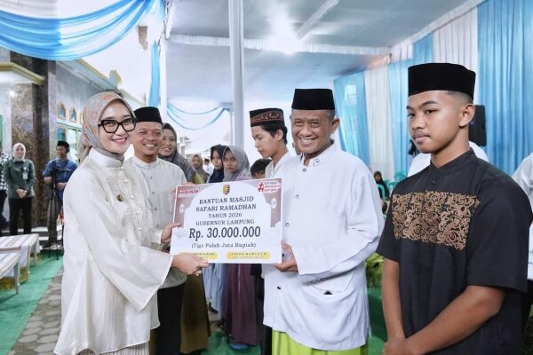 Safari Ramadan 1447 H di Pringsewu, Pemprov Lampung Salurkan Bansos hingga Dana Hibah Masjid