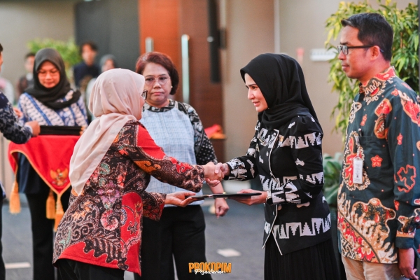 Pemkab Pesawaran Raih Penghargaan UKPBJ Proaktif Level 3 dari LKPP RI