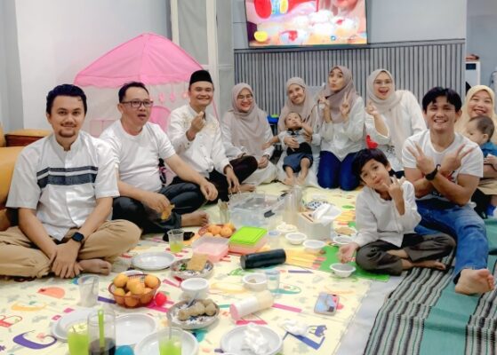 Bukber Karyawan dan Mantan Karyawan Tribun Lampung, Pererat Silaturahmi di Kediaman Jamal