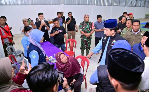 Bupati Egi Turun Malam Tinjau Banjir Jati Agung, Pastikan Penanganan Cepat bagi Warga