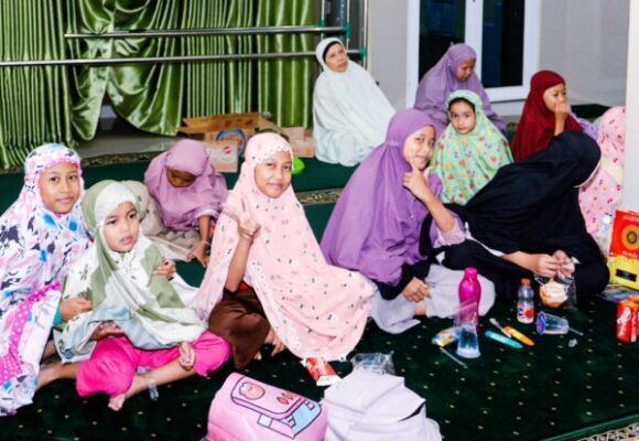 Warga Kemiling Gelar Peringatan Nuzulul Qur’an di Masjid Fajrul Ikhlash