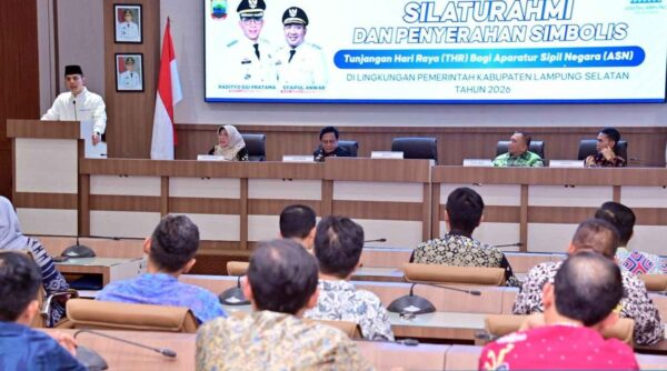 Bupati Egi: THR ASN Harus Dibalas dengan Pelayanan Terbaik untuk Masyarakat