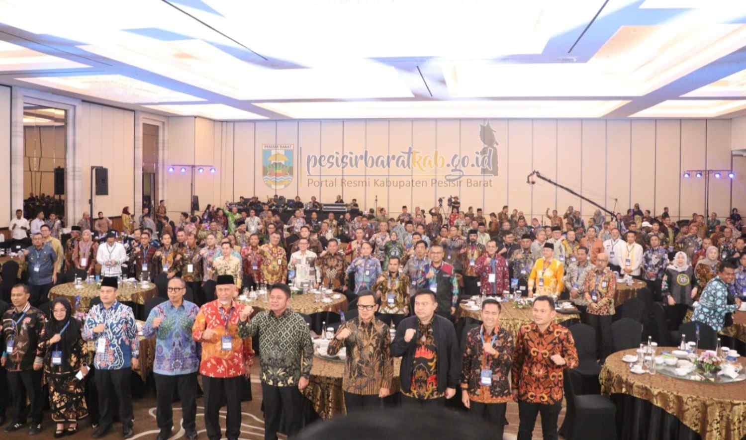 Hadiri Forum Nasional 2026, Bupati Dedi Irawan Siap Tingkatkan Kinerja Pesisir Barat