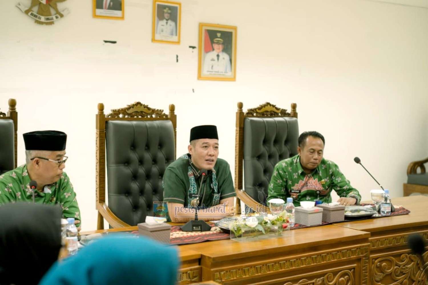 Bupati Pesisir Barat Terima Audiensi Dokter, Bahas Penguatan Layanan Kesehatan