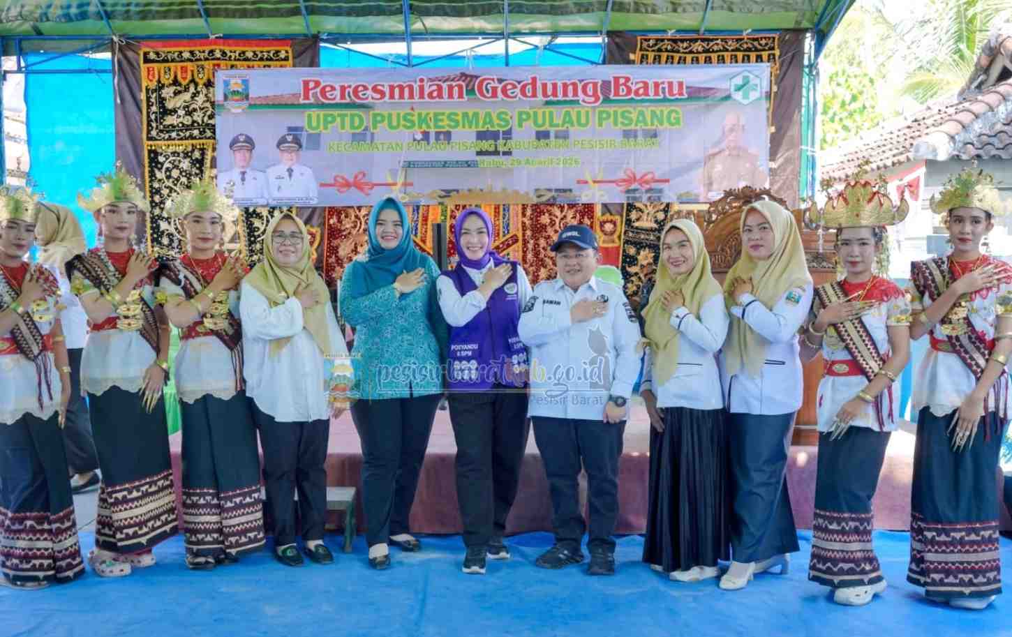 Wabup Pesisir Barat Resmikan Puskesmas Pulau Pisang, Perkuat Layanan Kesehatan Kepulauan