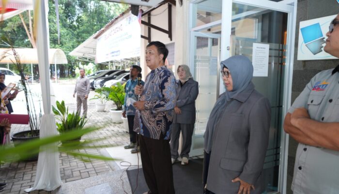 Gubernur dan Wagub Lampung Daftar Pascasarjana di Universitas Lampung