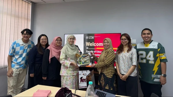 Langkah Internasional, Prof Yuberti Terlibat dalam Forum Akademik di Universiti Teknologi Malaysia