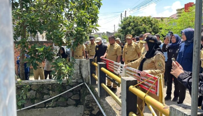 Wali Kota Eva Dwiana Tinjau Drainase di Tanjung Senang, Pastikan Aliran Air Lancar Pascahujan