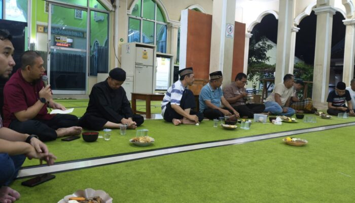 Warga Bumi Puspa Kencana Gedong Meneng Gelar Urun Rembuk Bahas Permasalahan Lingkungan