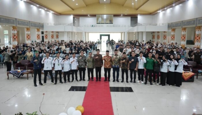 Ratusan Mahasiswa Ikuti Sekolah Legislatif, Isu Energi dan Air Jadi Sorotan