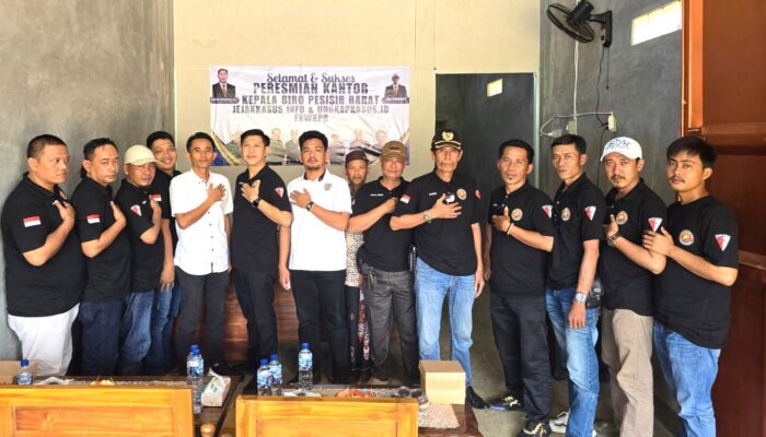 AWPI dan KWRI Pesisir Barat Hadiri Peresmian Kantor Biro Media di Bengkunat