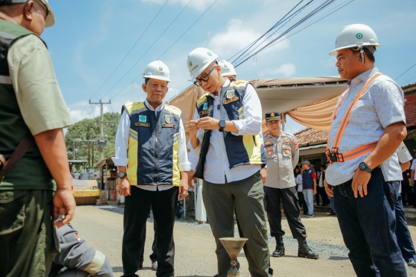 Gubernur Mirza Instruksikan Pengawasan Ketat Proyek Jalan di Lampung Tengah