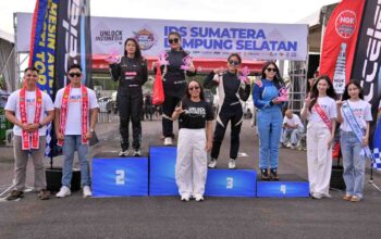 Drifter Wanita Bersinar di IDS Sumatra 2026, Zita Anjani Turun Langsung Beri Dukungan