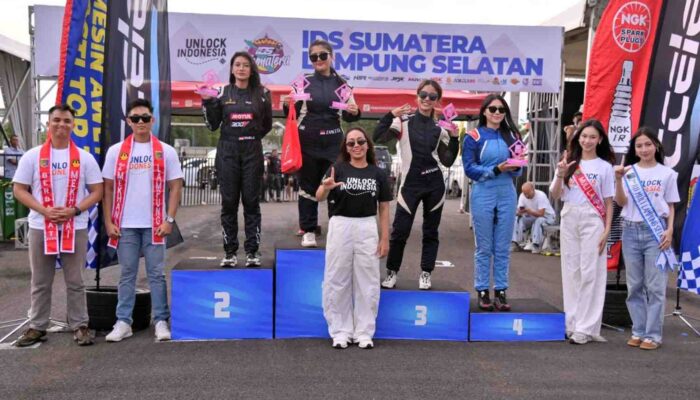 Drifter Wanita Bersinar di IDS Sumatra 2026, Zita Anjani Turun Langsung Beri Dukungan