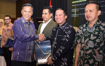 Universitas Teknokrat Indonesia Kukuhkan Posisi sebagai PTS Unggulan Lewat Penghargaan IKU 2025
